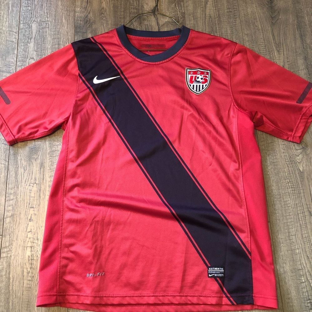 Nike men’s USA soccer jersey, medium